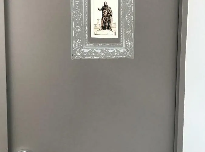 F2 Stanislas Apartment *